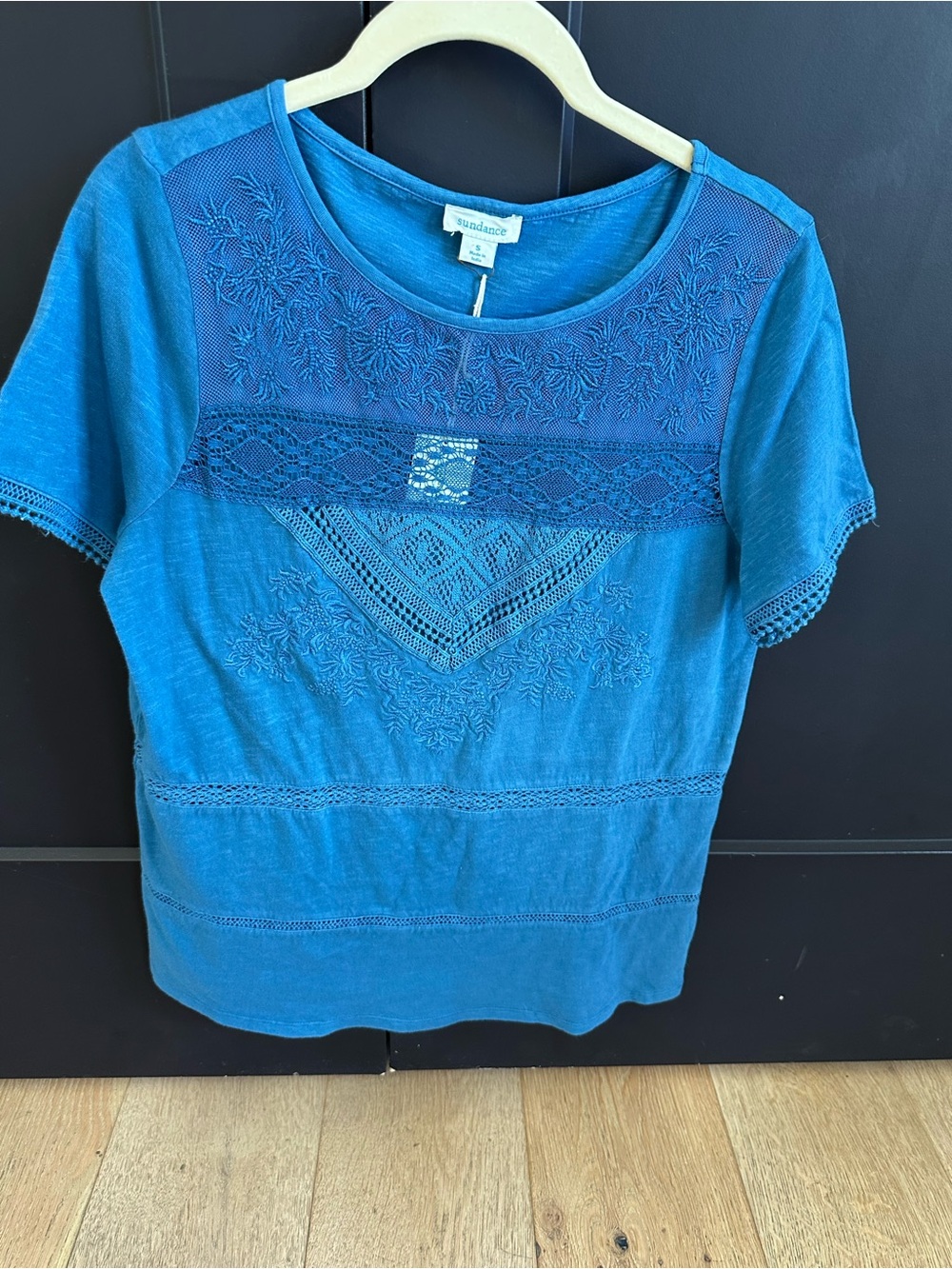 Sundance Teal Blue Embroidered Short-Sleeve Tee
